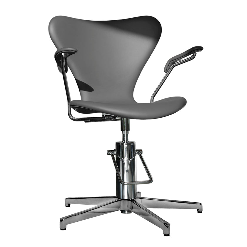 ARNE JACOBSEN SEVEN barber chair BLACK w/alm cross base