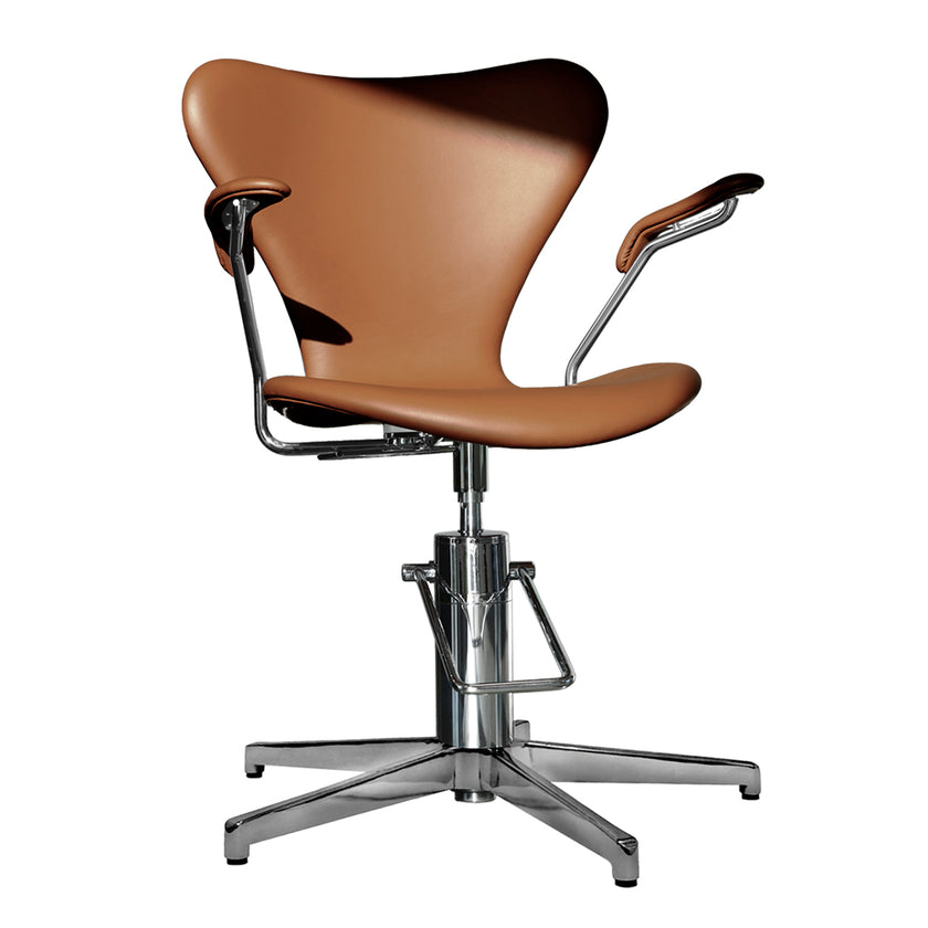 ARNE JACOBSEN SEVEN barber chair BLACK w/alm cross base