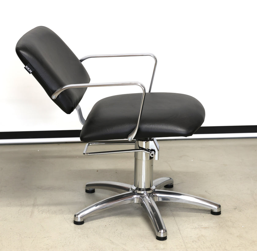 ATLAS chair for AQUA pedestal sink