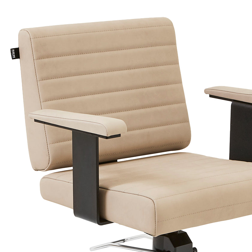 FAME barber chair w/black cross base BIRC