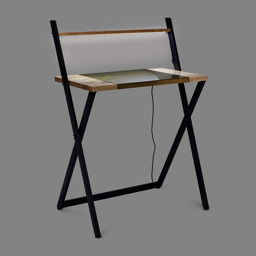 DEMO IRIS mixing desk w/LED in metal and wood look