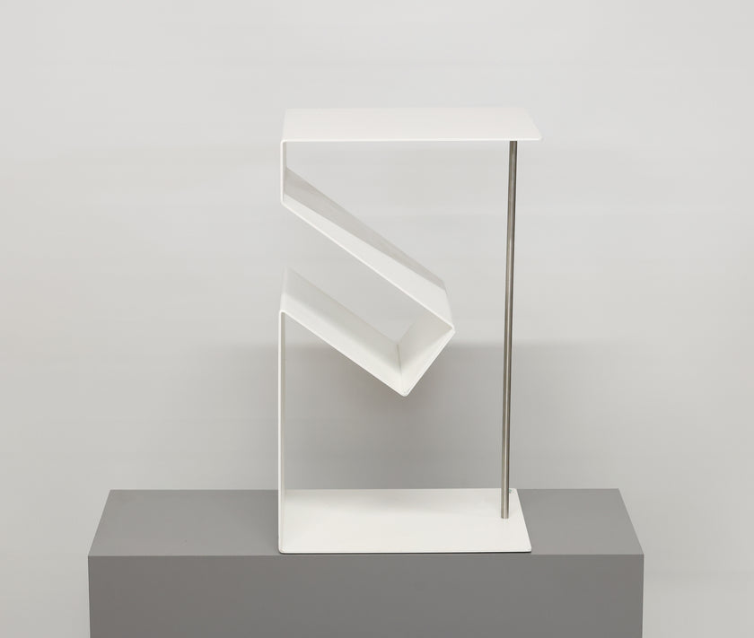 DEMO LOBBY newspaper holder white