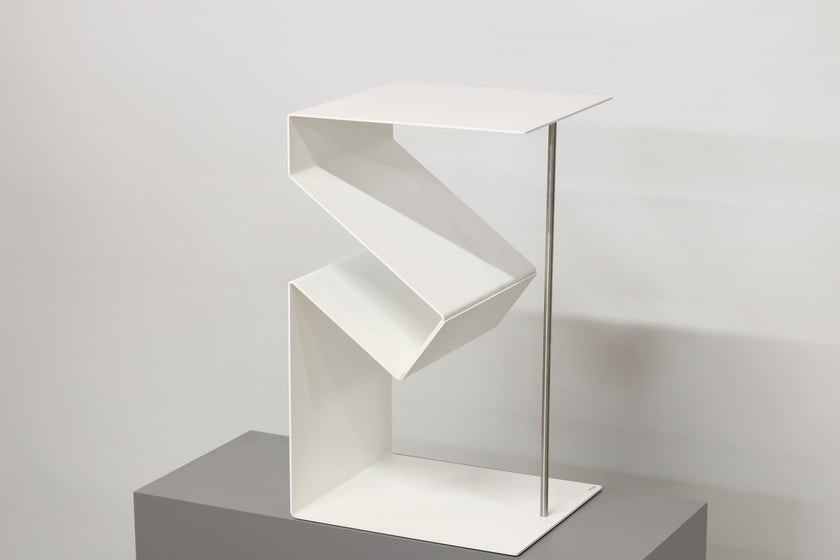 DEMO LOBBY newspaper holder white